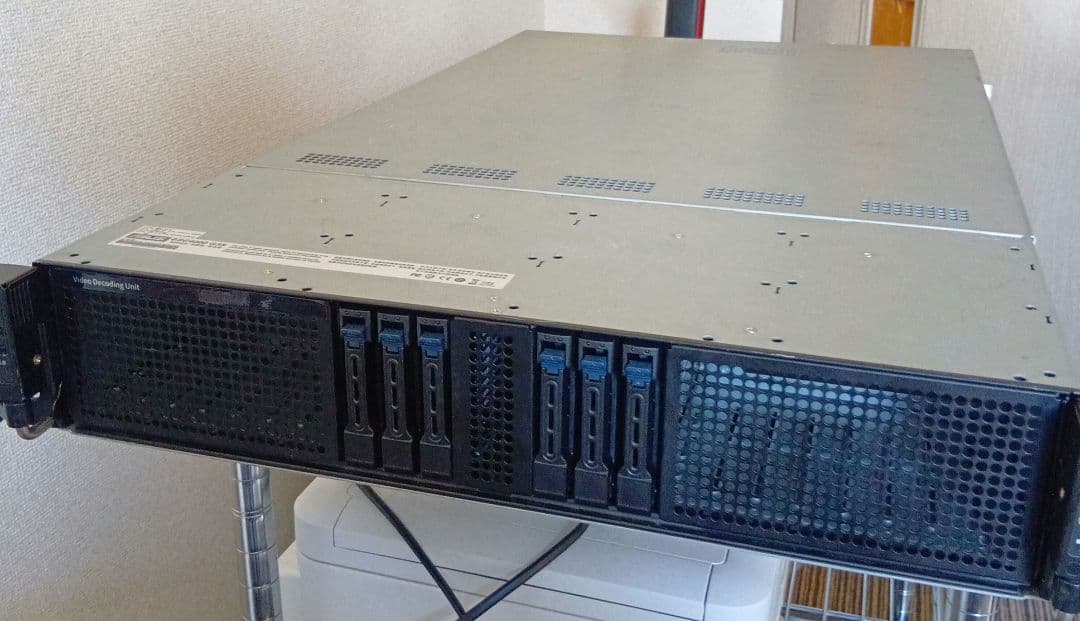 ASUS GPU鯖 VRAM 96GB Xeon E5-2699 v3 72コア