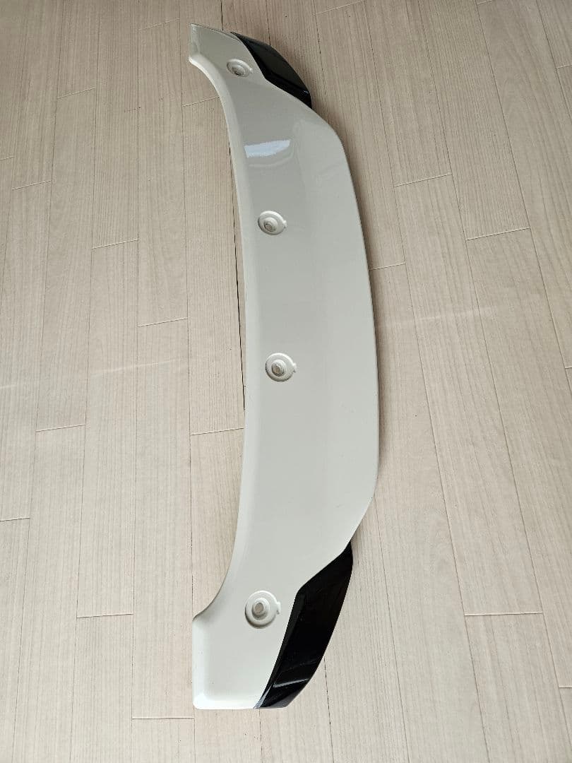 モデリスタ　リアスポイラージャンク品 070色