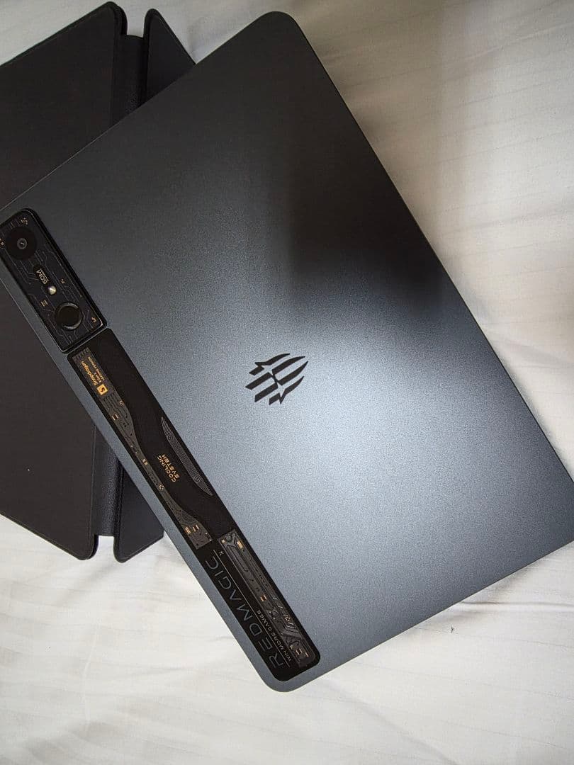 REDMAGIC NOVA 本体