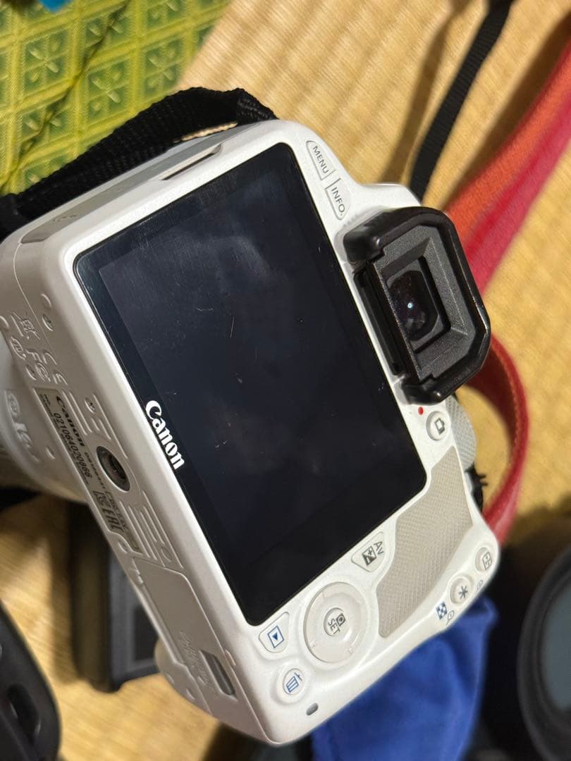 Canon EOS Kiss X7 ホワイト レンズ付き