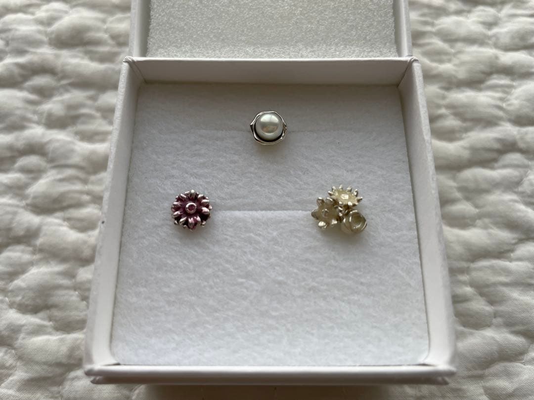 e.m.ピアス　3点セット　花　パール　美品　ビンテージ