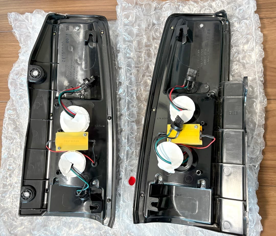 JB23 ジムニー　未使用LEDテールランプ