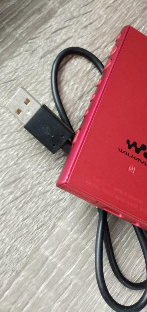 Sony MP3プレーヤー赤