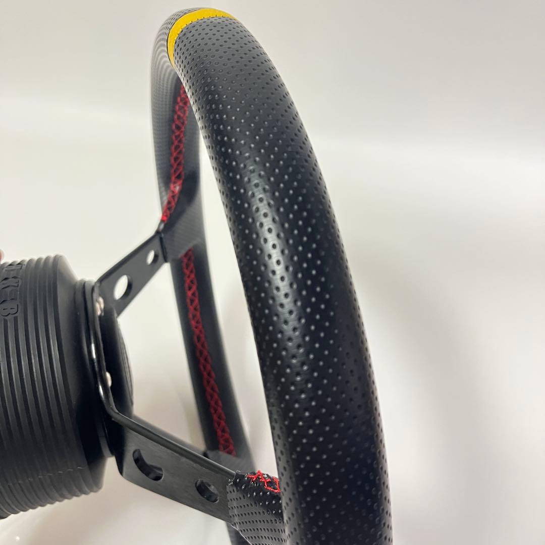 MOMO ステアリングホイール ブラック