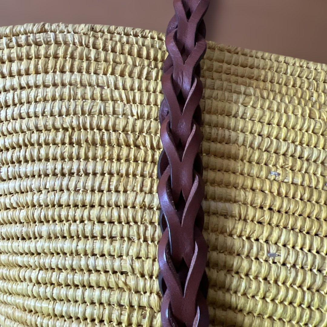 プラダ　かごバッグ