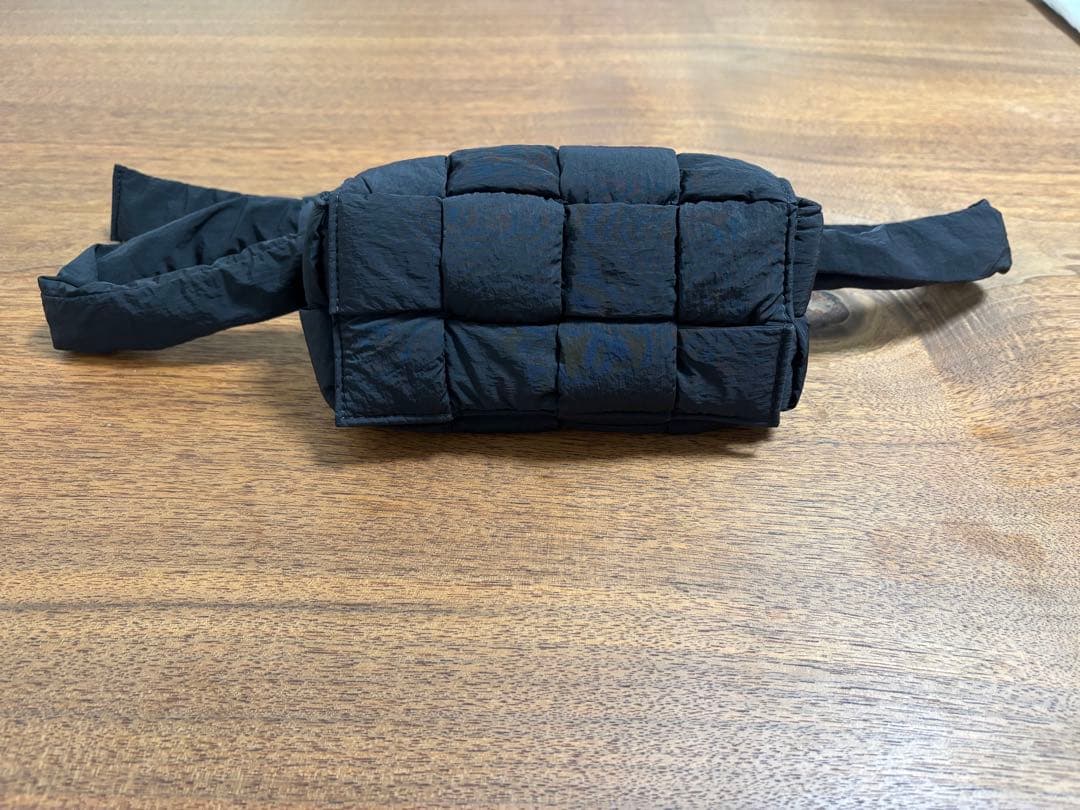 や*だ様 BOTTEGA VENETA ボッテガべネタ　カセット　ミニショルダー