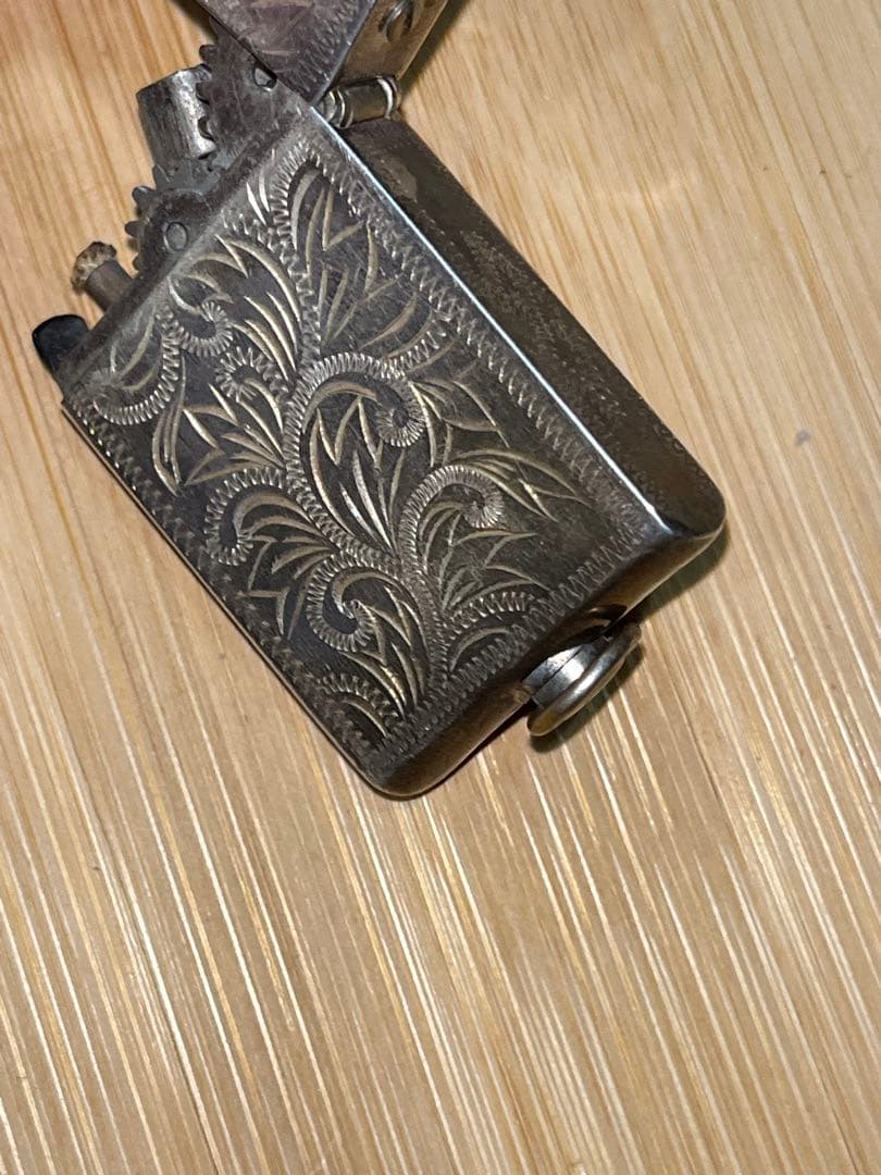 Silver ヴィンテージ オイルライター