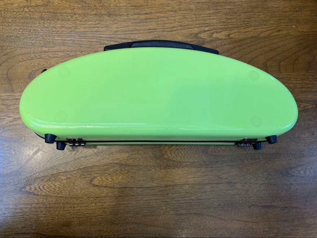 C.C.シャイニーケース　B♭クラリネット用 アップルグリーン