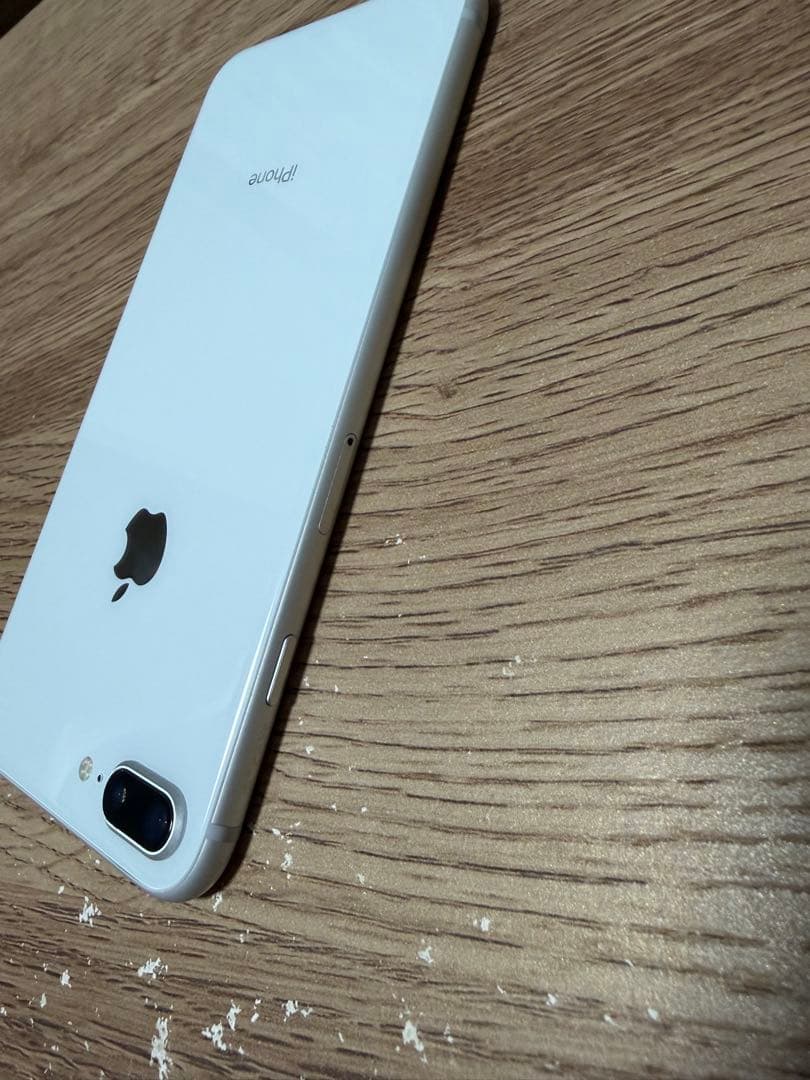 Apple iPhone 8 Plus ホワイト 本体