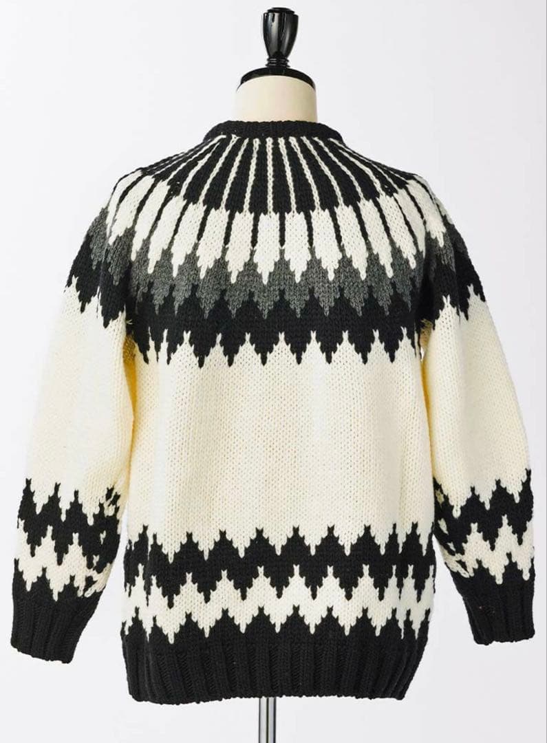 【未使用】1piu1uguale3ノルディックセーターWH期間限定価格