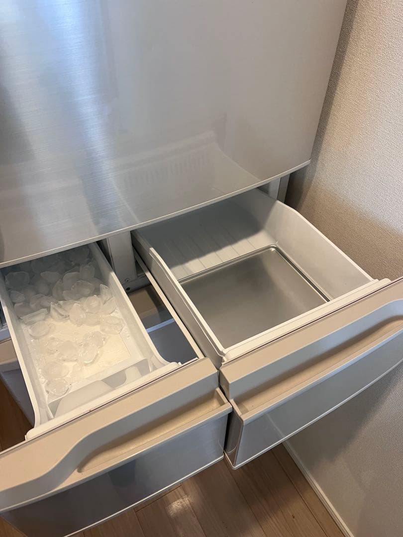 え*こ様 美品！2018年製　パナソニック　5ドア　冷蔵庫　406L NR-E4