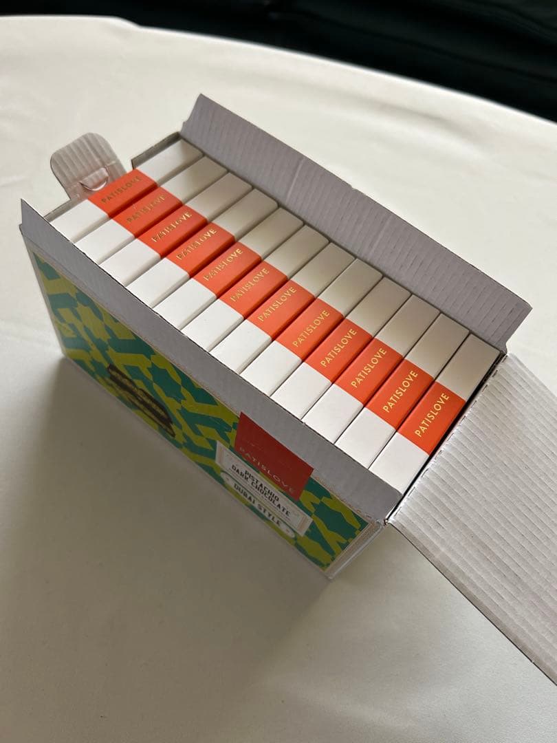 1ダースTrader Joe’s PATISLOVE ピスタチオダークチョコ