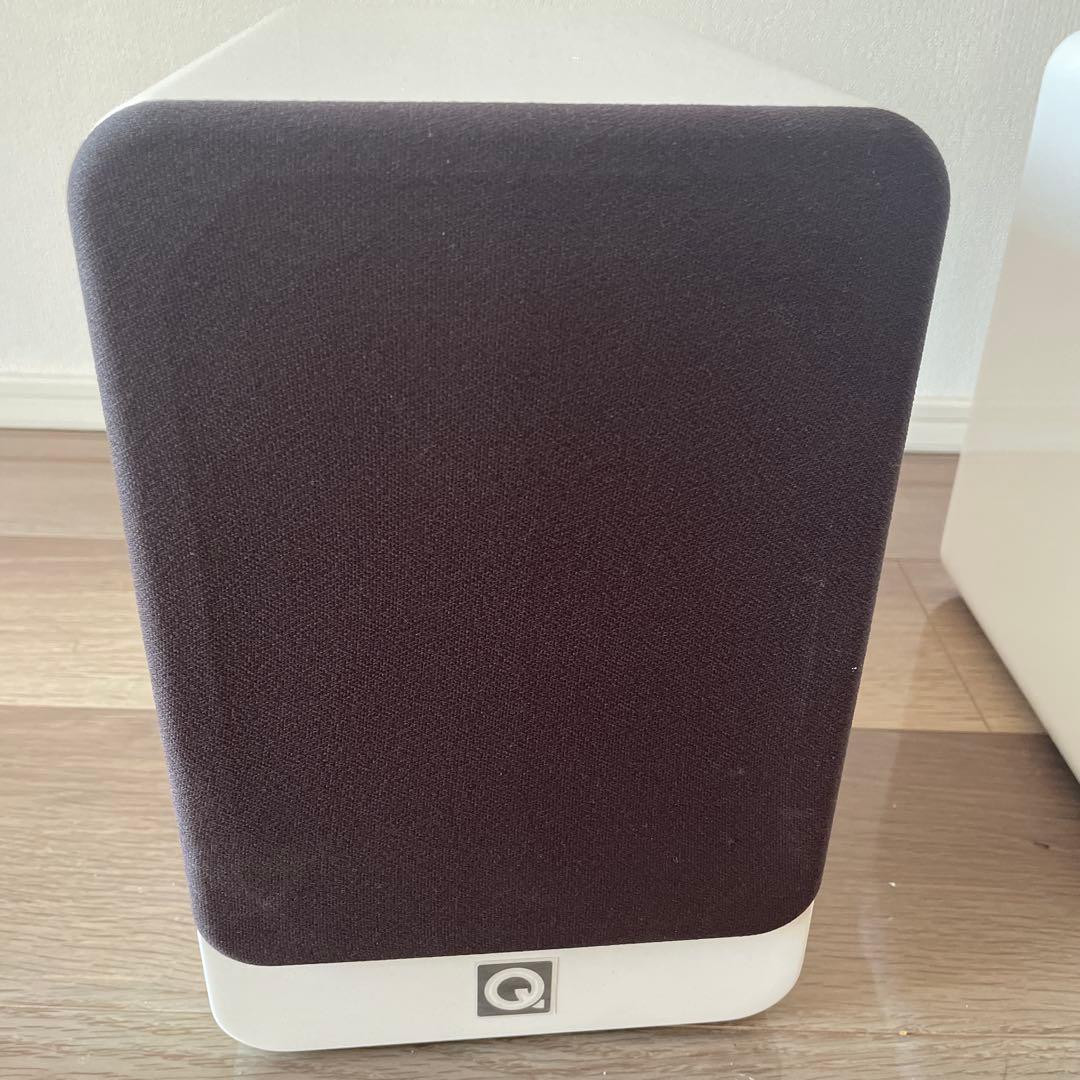レア　Q Acoustics 2020i ブックシェルフスピーカー ホワイト