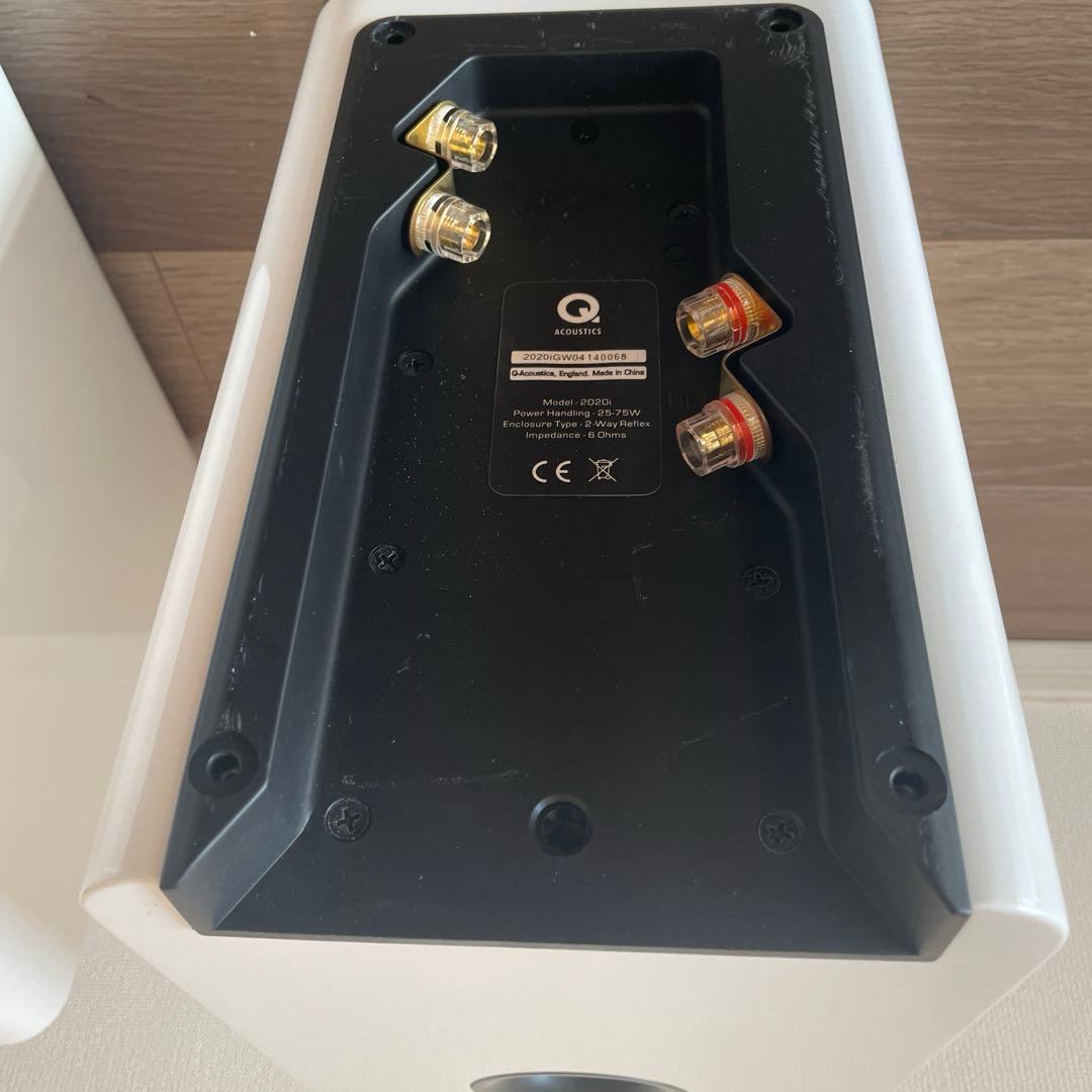 レア　Q Acoustics 2020i ブックシェルフスピーカー ホワイト