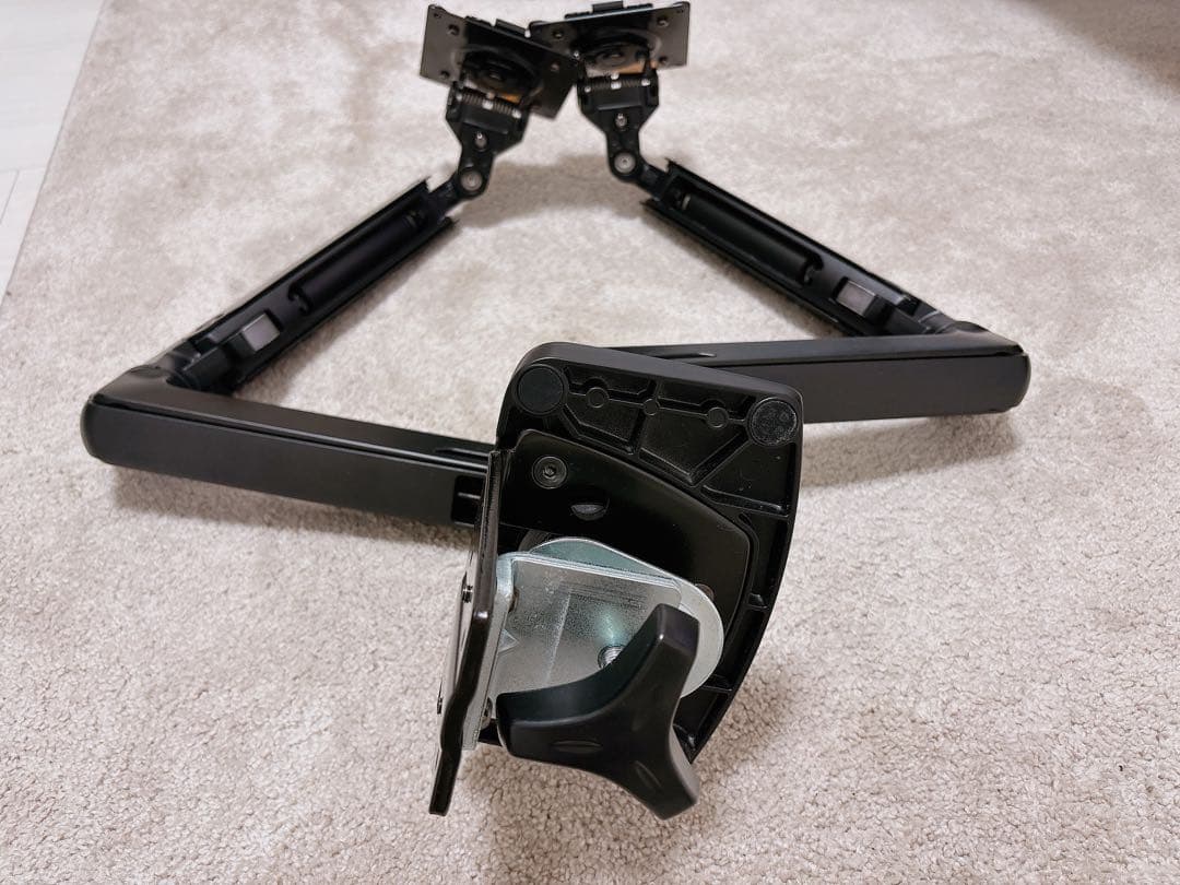 Amazonベーシック モニターアーム デュアル-ディスプレイタイプ 32インチ