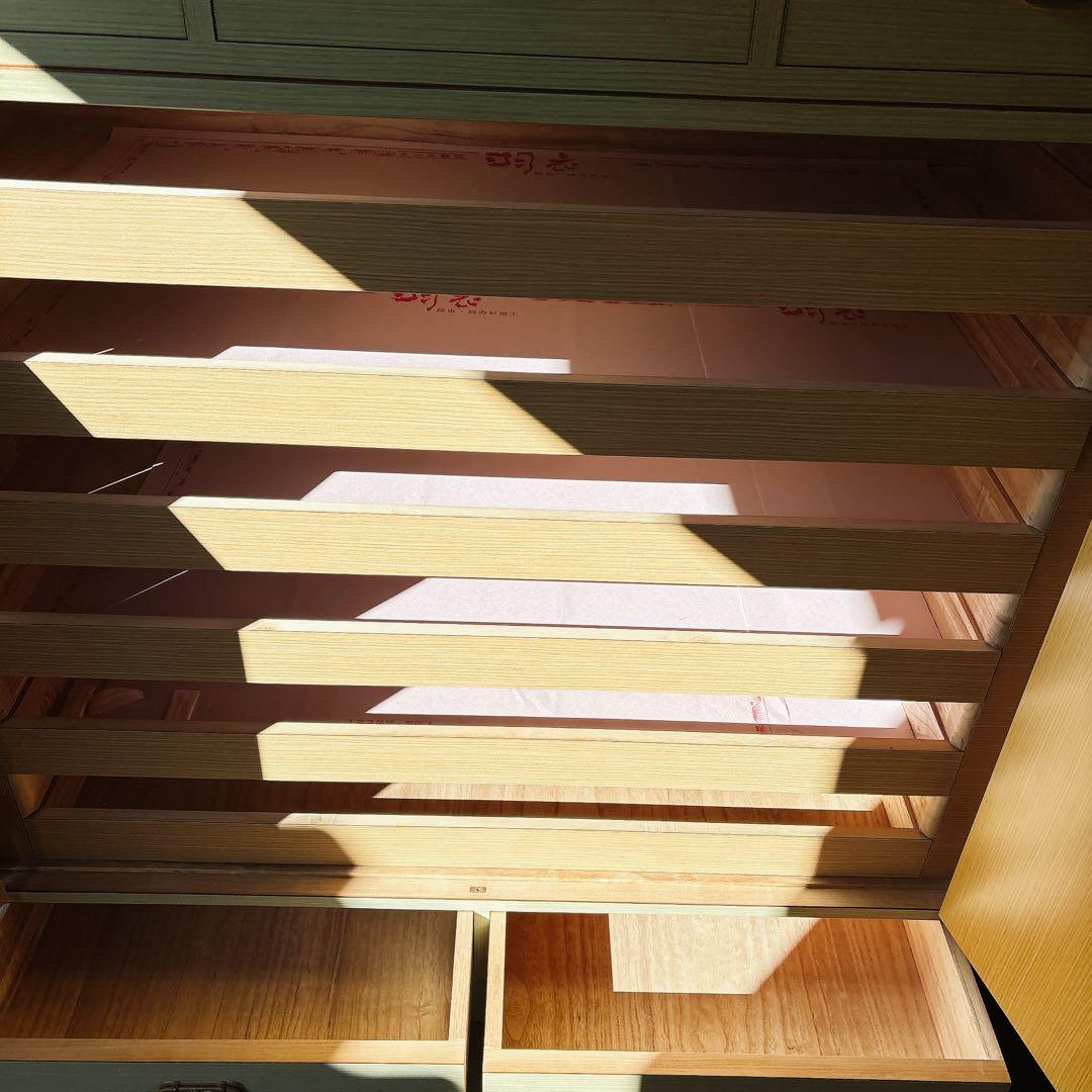 高級桐箪笥 観音開き 山水絵 伝統工芸品 桐ダンス　和ダンス 鍵付き 送料込み