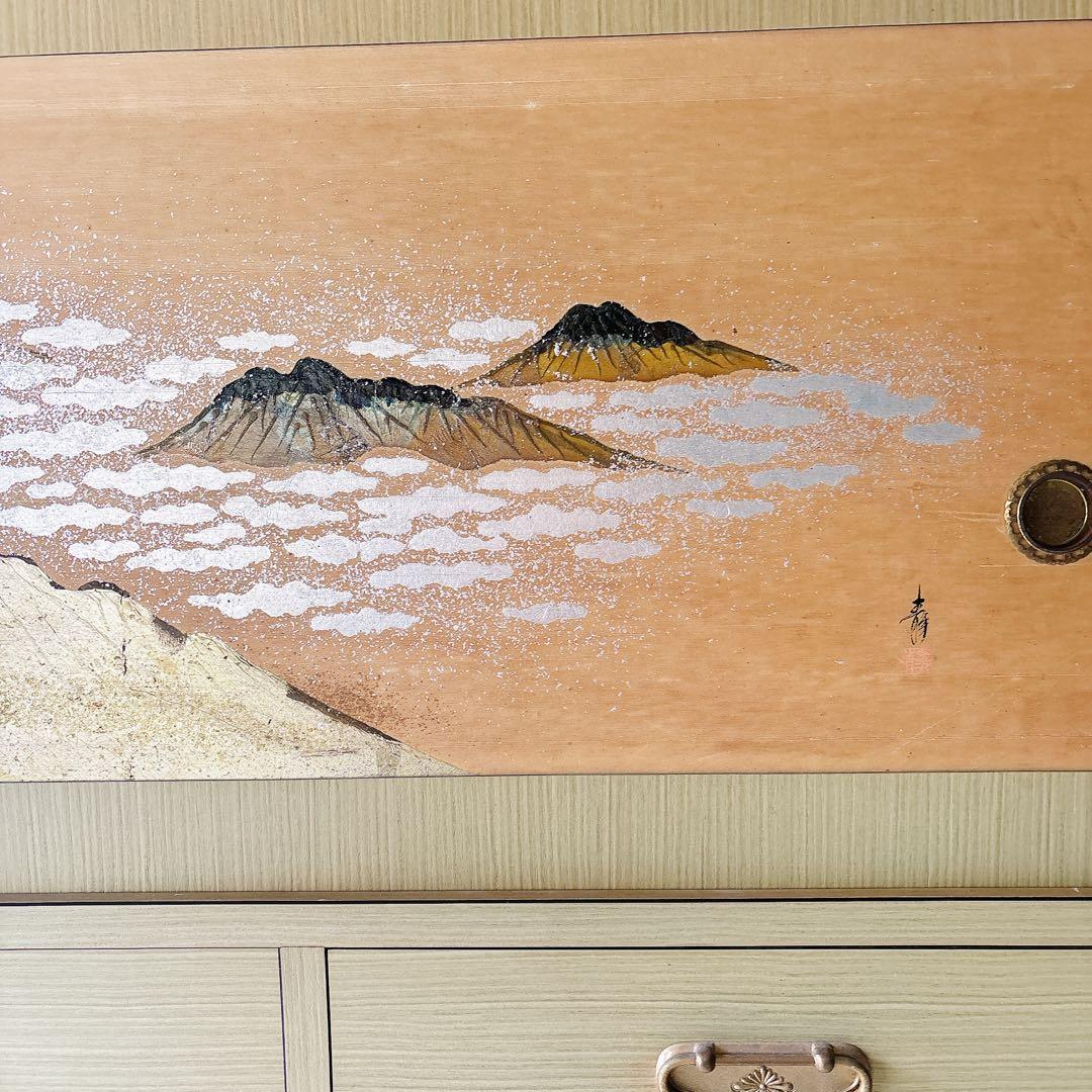 高級桐箪笥 観音開き 山水絵 伝統工芸品 桐ダンス　和ダンス 鍵付き 送料込み