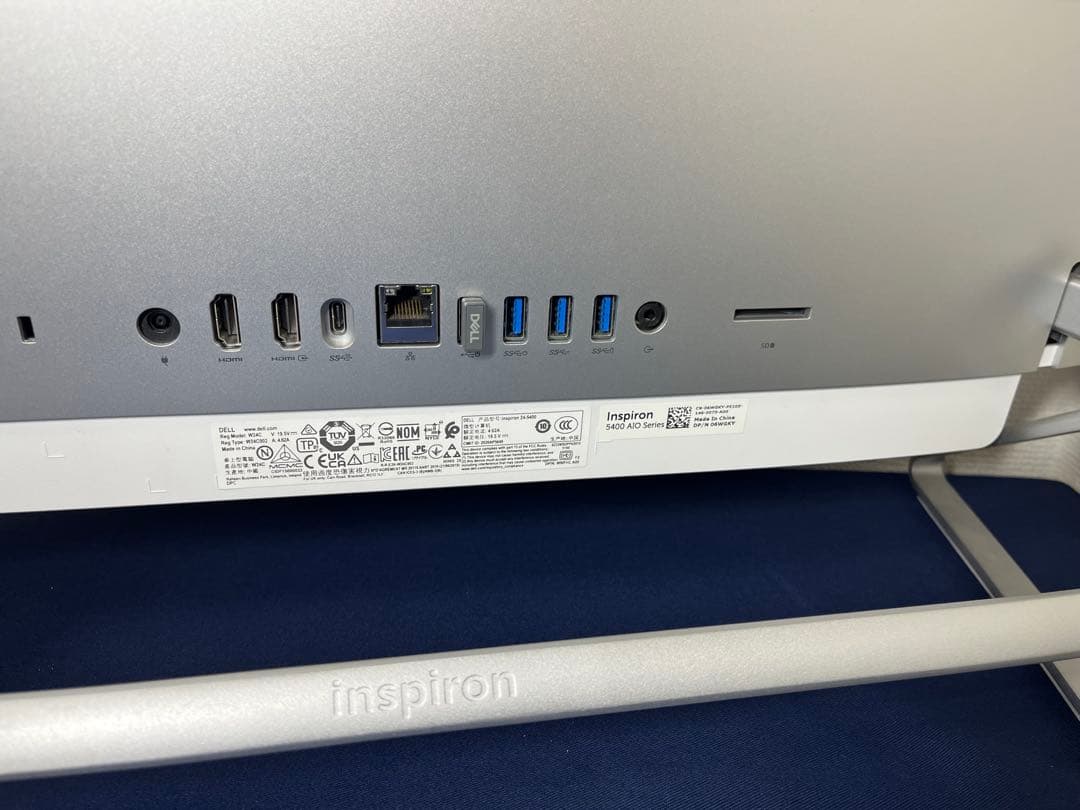 第11世代i5 Dell Inspiron 24 5400 AIO 512GB