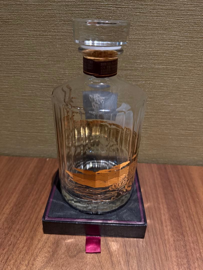 サントリー響21年　花鳥風月　空瓶(箱土台のみ)