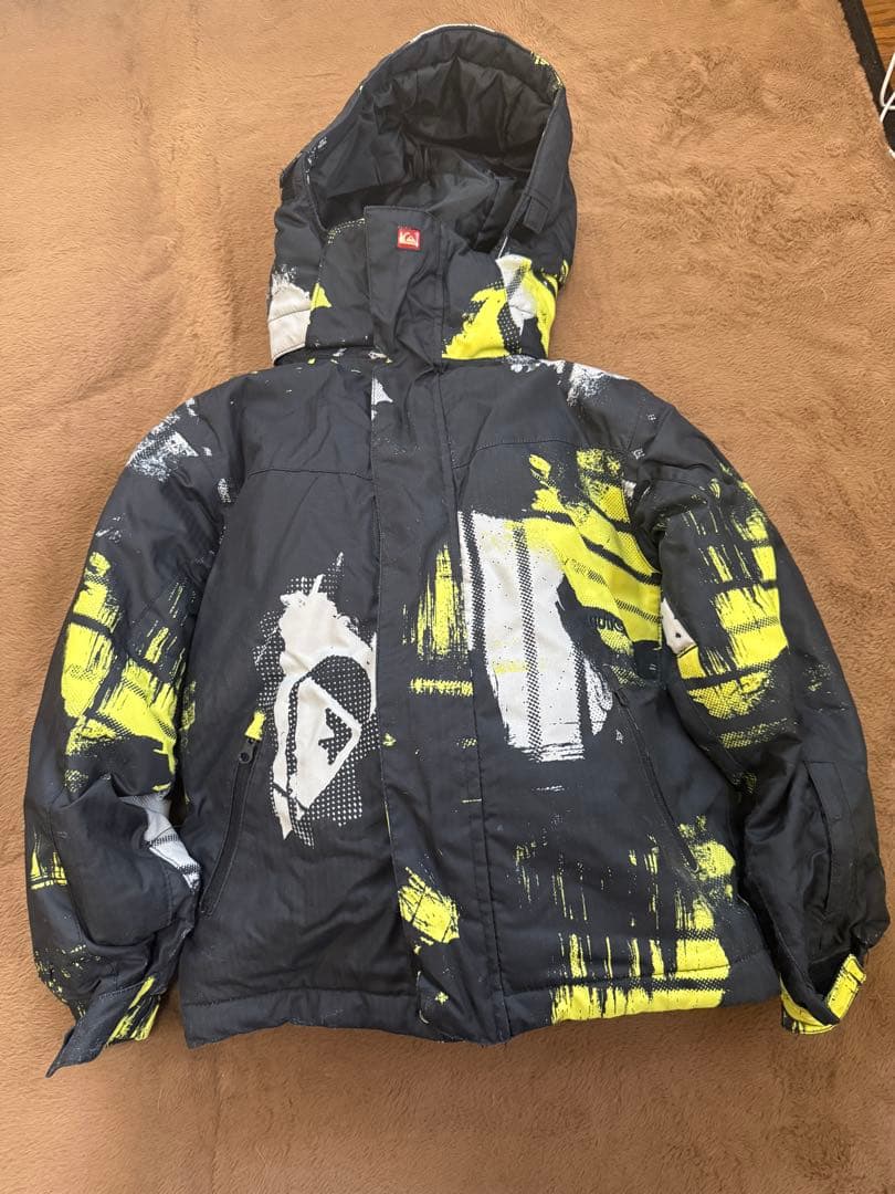 子供用スノーボードウェアセット　クイックシルバー　ビーニー、グローブ、ゴーグル