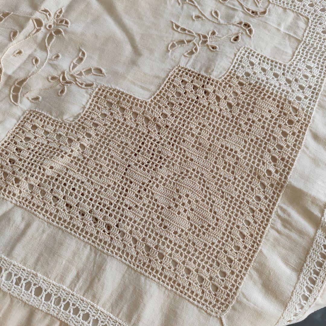 お手仕事　リネン　カットワーク　クロッシェ編みレース　　生成り　フリークロス