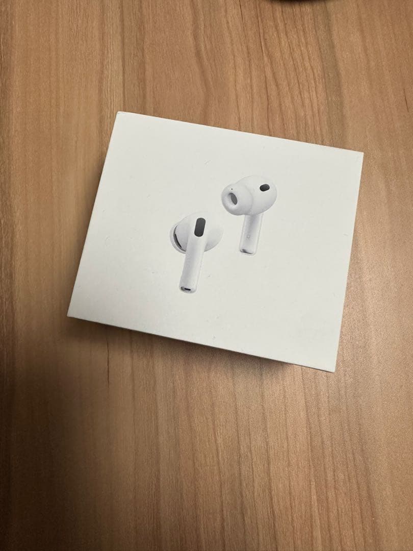 Apple AirPods Pro 3 本体　新品未開封　充電ケース付き