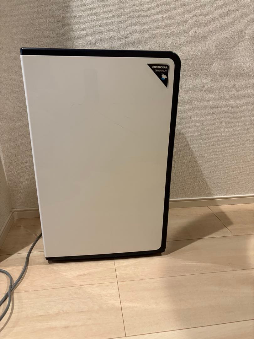 CORONA 除湿機 スリムタイプ