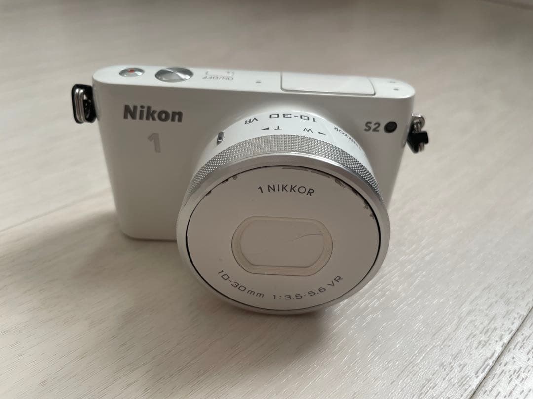 Nikon 1 S2 ミラーレス1眼レフ　[ジャンク品]