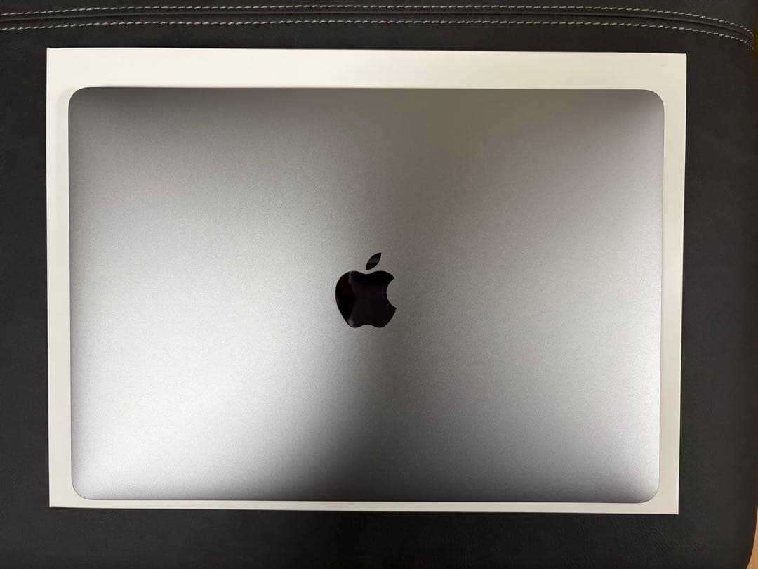 【美品】MacBook Pro 13 2020 i5/16GB/1TB/SG