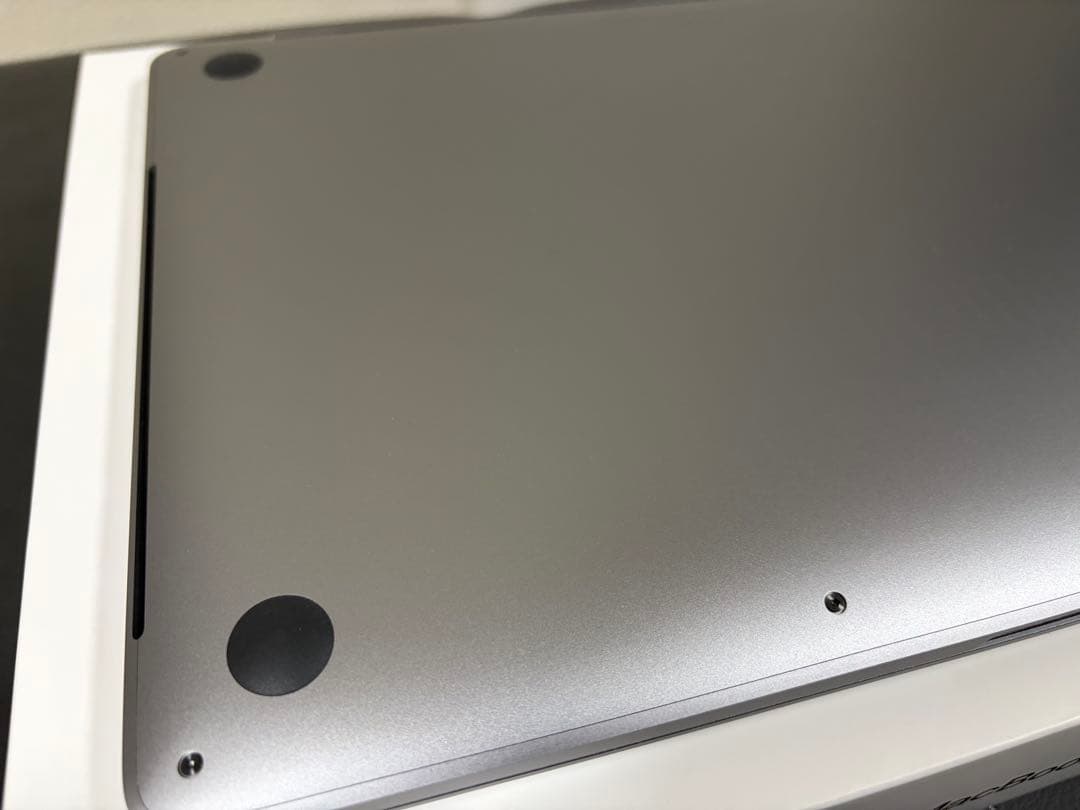 【美品】MacBook Pro 13 2020 i5/16GB/1TB/SG