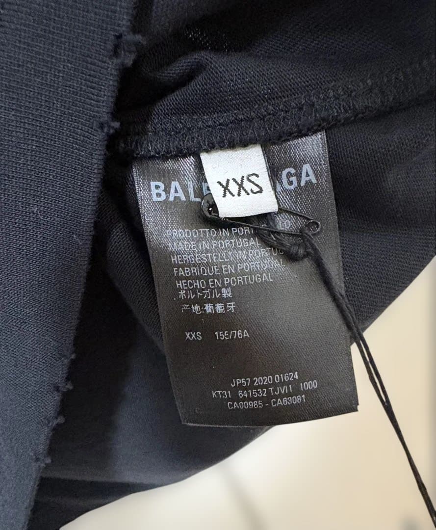 新品タグ付きバレンシアガ　激レアTシャツ　ベア