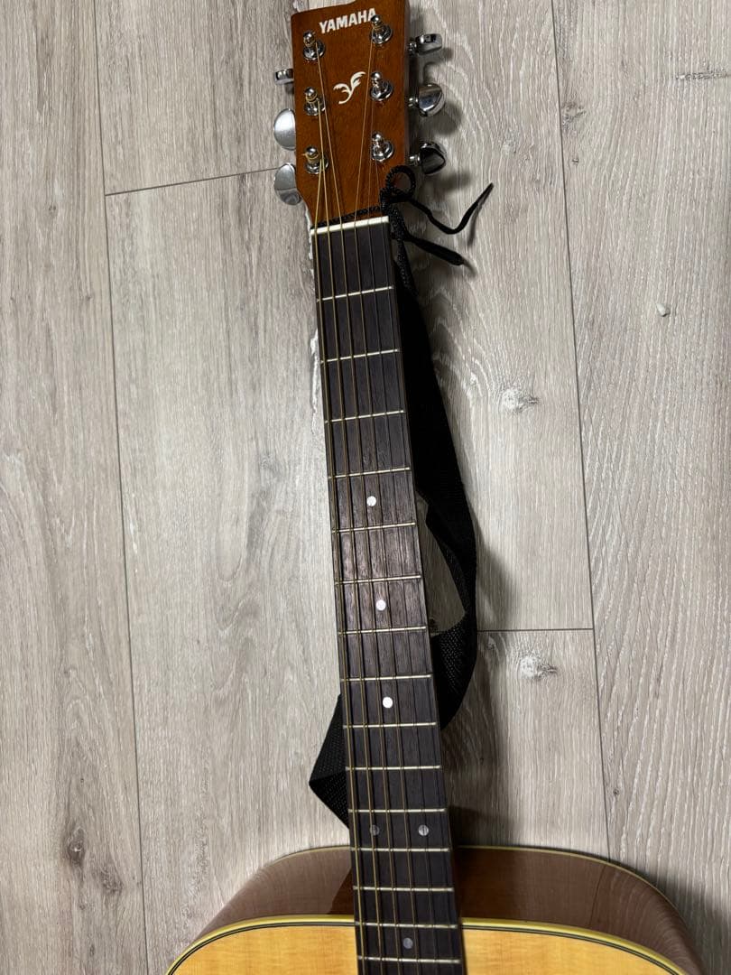 シ*カ様 サイン入りアコースティックギター YAMAHA F-620