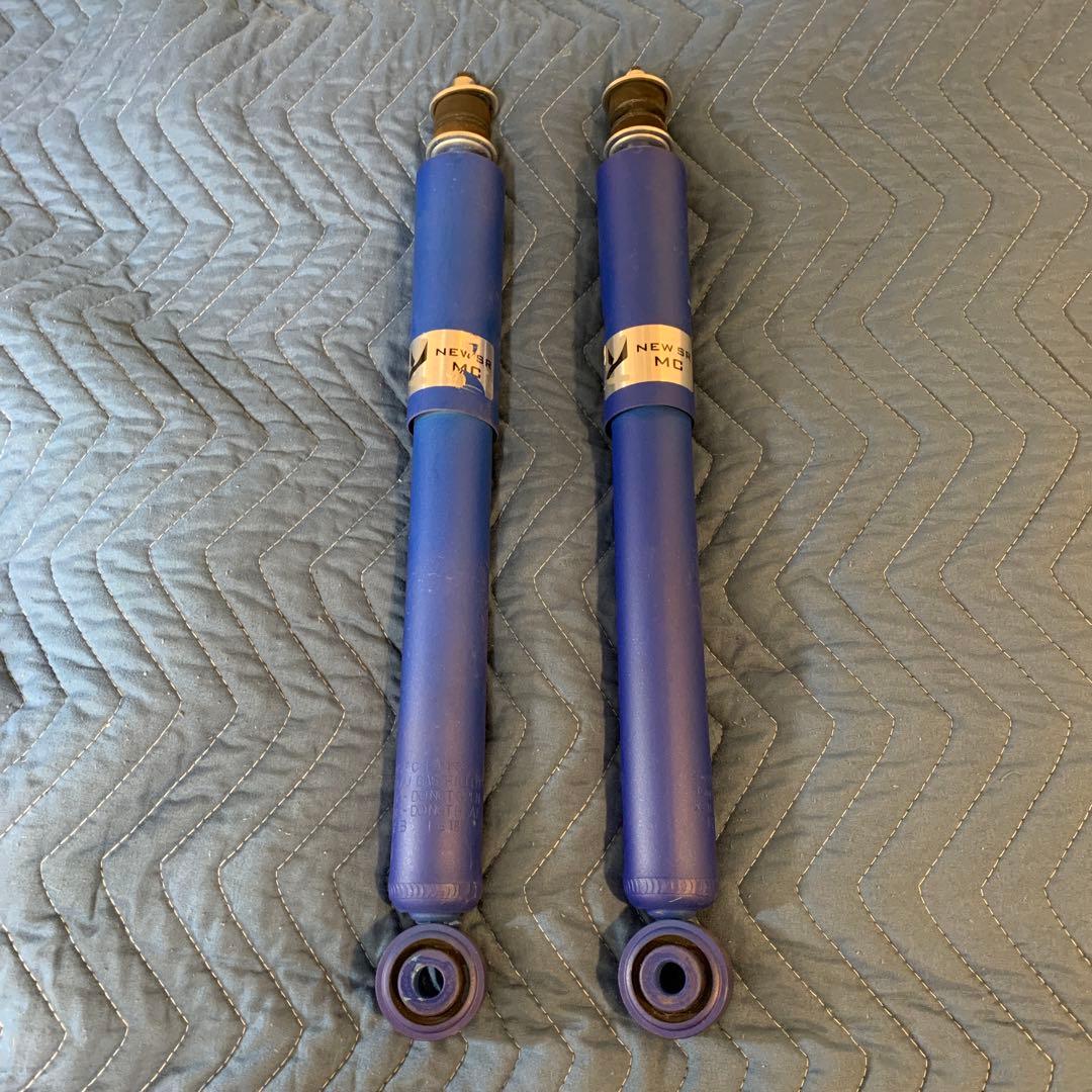 【訳有り】KYB製ショックアブソーバ　5本セット　ジムニーシエラ用(JB74W)