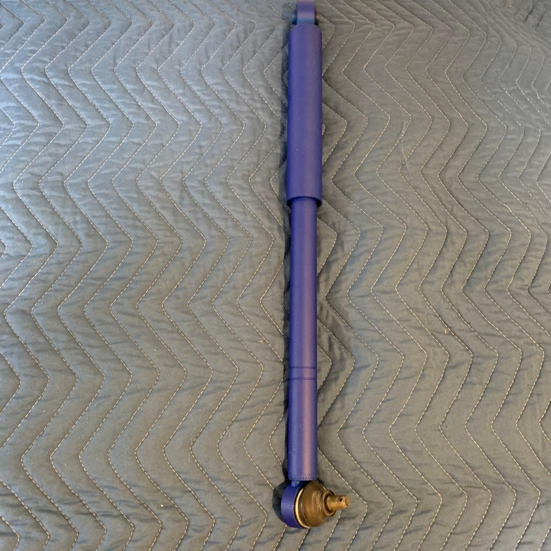 【訳有り】KYB製ショックアブソーバ　5本セット　ジムニーシエラ用(JB74W)