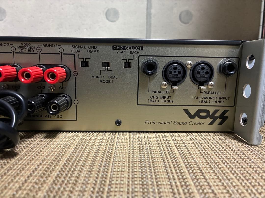 Victor PS-A1004 パワーアンプ 100V,300W