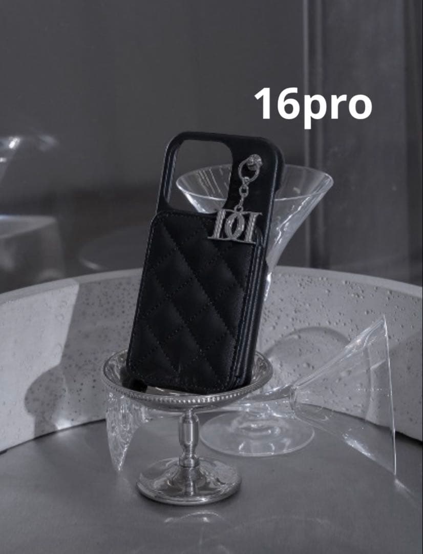 ダーリッチ　キルティングミラーDDチャームiPhoneケース