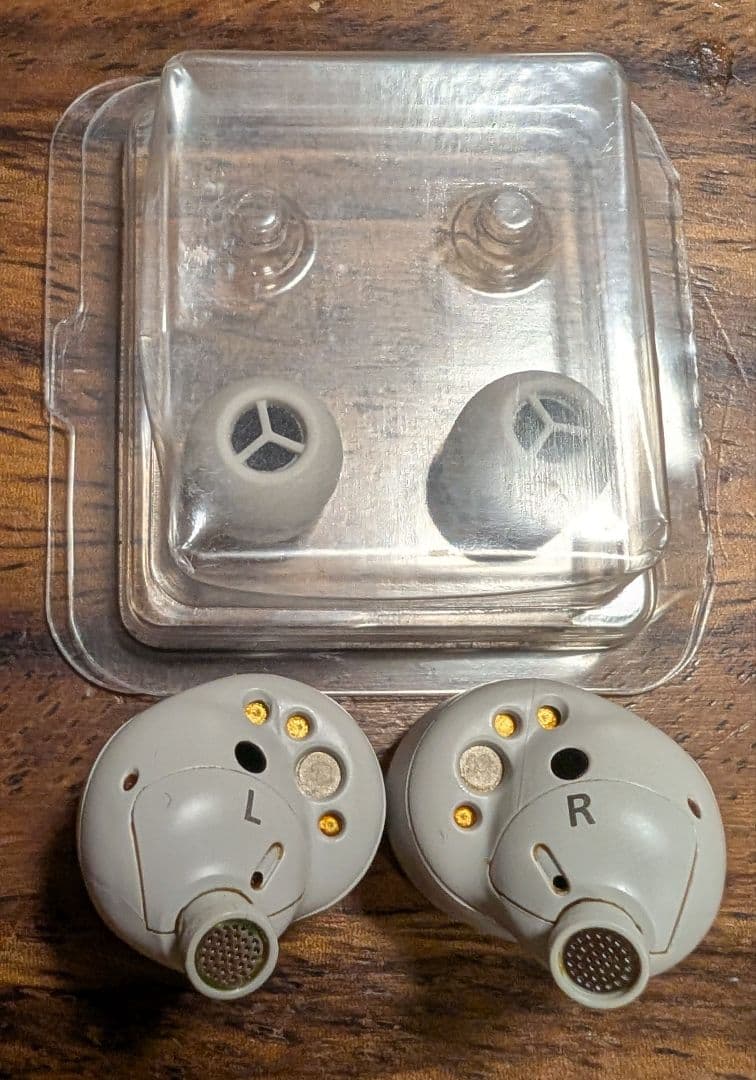 【難有り】Technics AZ80 (右耳の音量が極端に小さい)