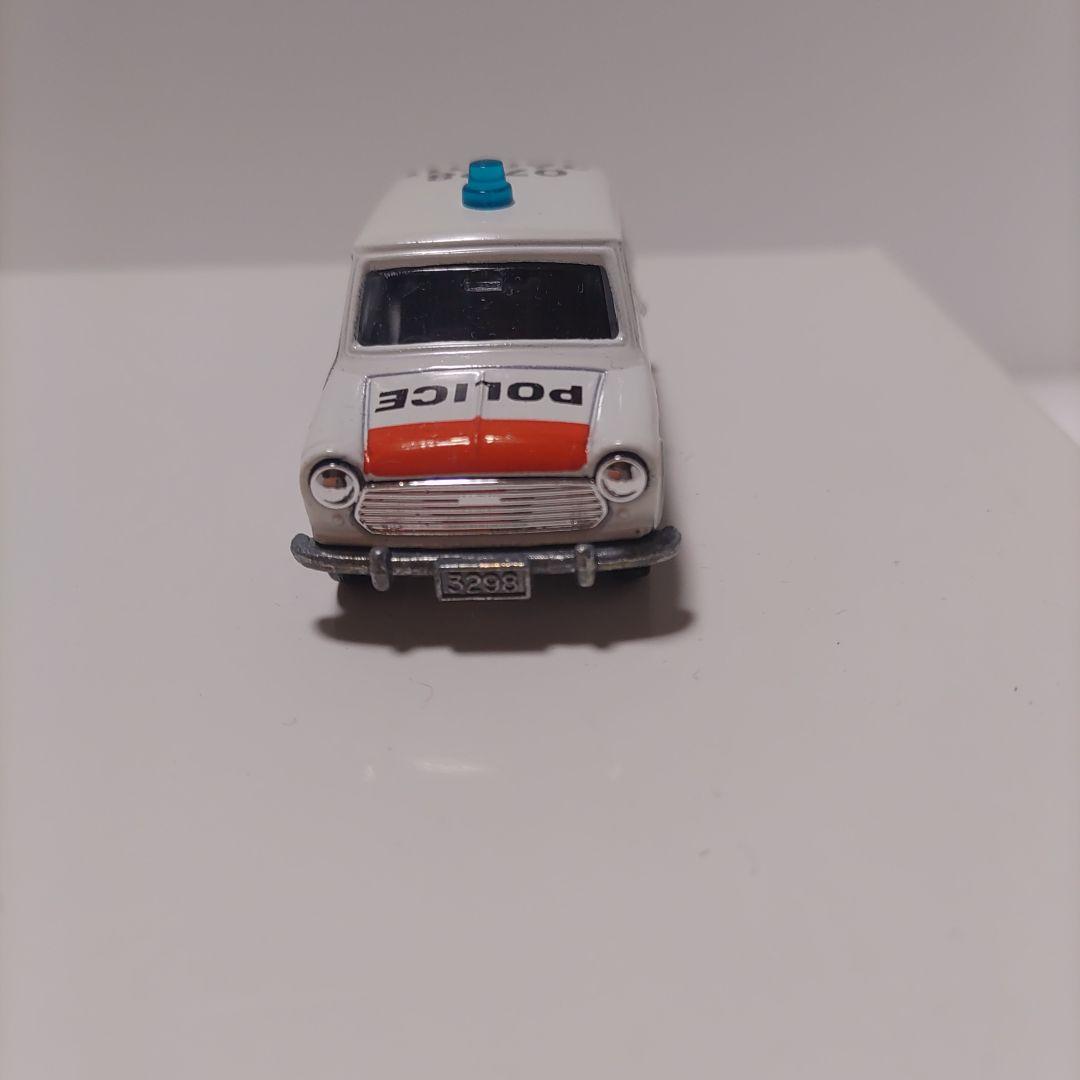 トミカＦ8-2-46 BLMC ミニクーパー S 警察仕様 1/50
