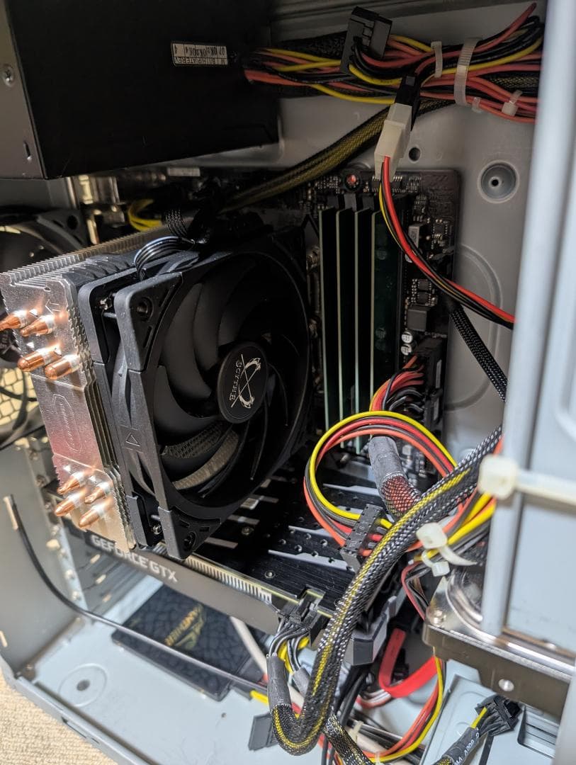 i7-9700K GTX1660Super メモリー24GB Windows11