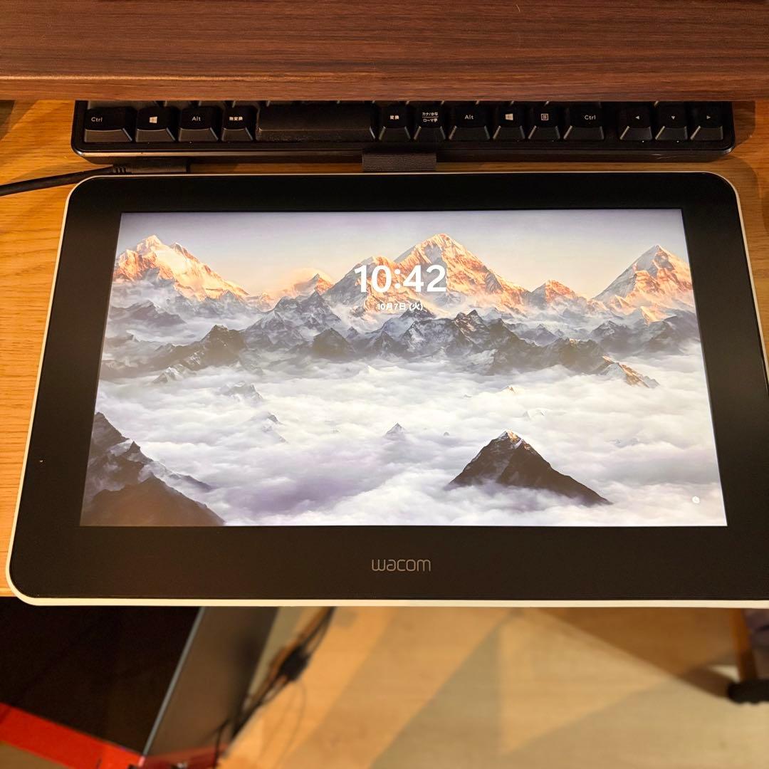 液タブ ワコム Wacom One 13.3型