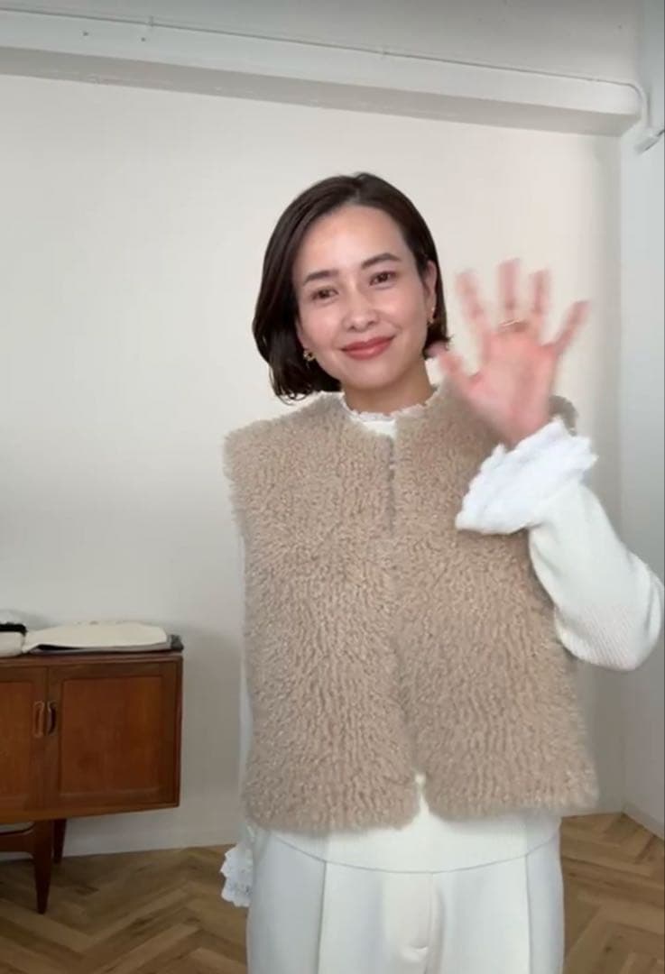 新品.タグ付きOHGA ファーベスト