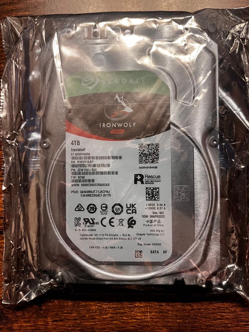 外付けハードディスク・ドライブ SEAGATE IronWolf 4TB NAS