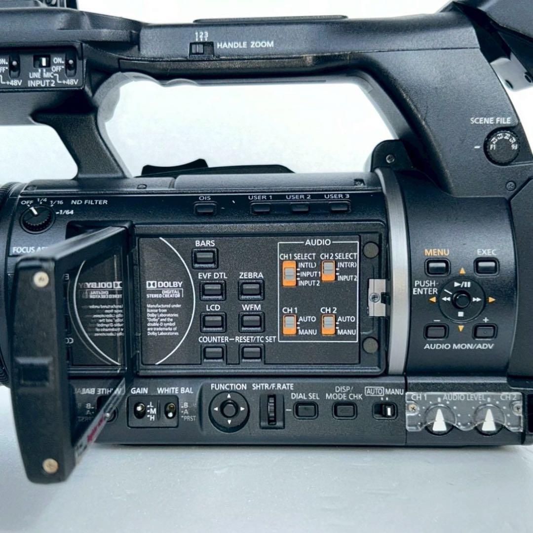 Panasonic AG-AC160 業務用ビデオカメラ バッテリー4個付き