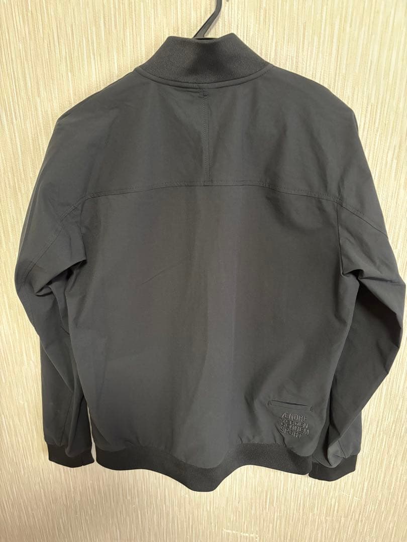 ガンバ大阪 HMPボンバージャケット（M）hummel