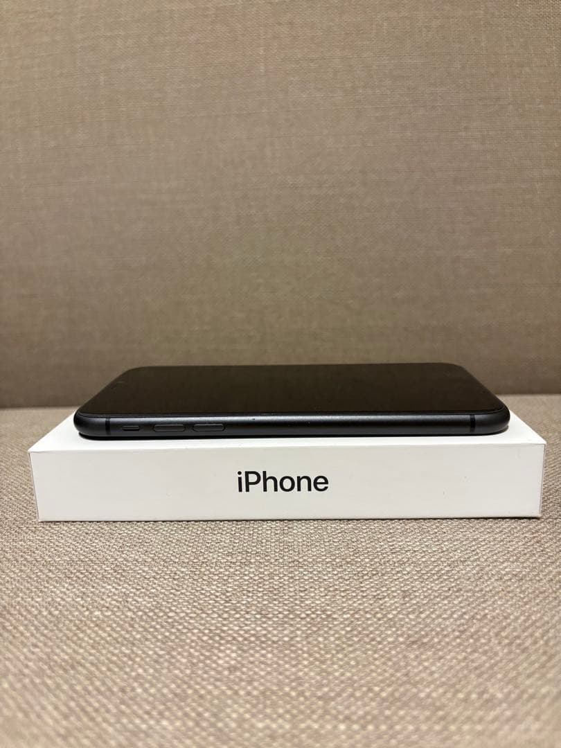 iPhone 11 本体 128GB ブラック 箱付き　SIMフリー