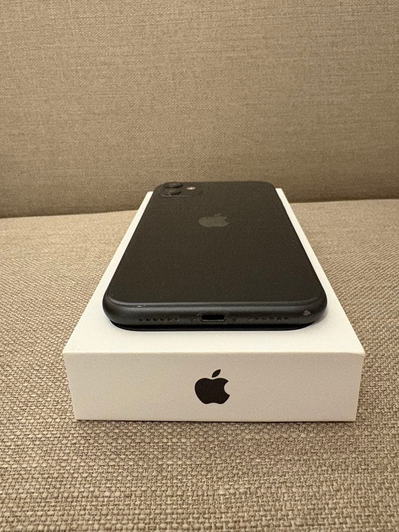 iPhone 11 本体 128GB ブラック 箱付き　SIMフリー