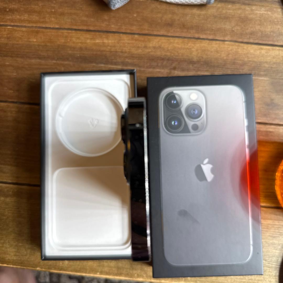 iPhone13pro 128GB バッテリー容量83% グラファイト