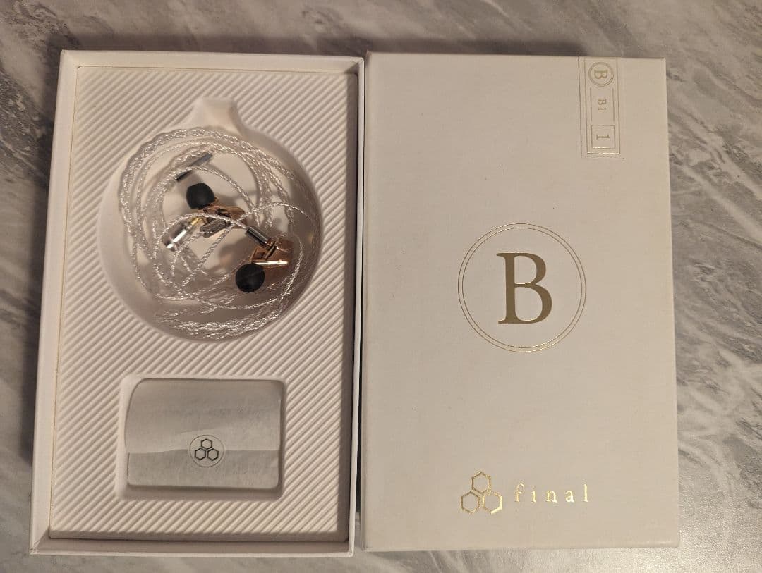 final B1 有線イヤホン