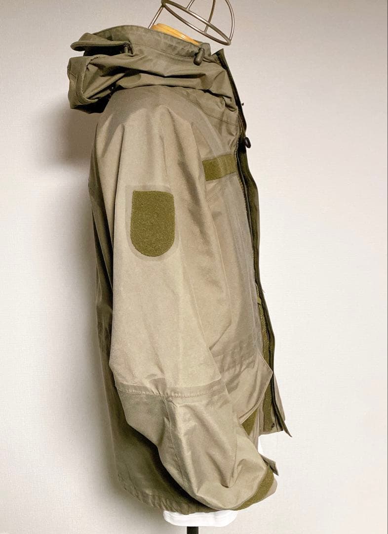 オーストリア軍アルパインジャケット　ゴアテックスGORE-TEXマウンテンパーカ