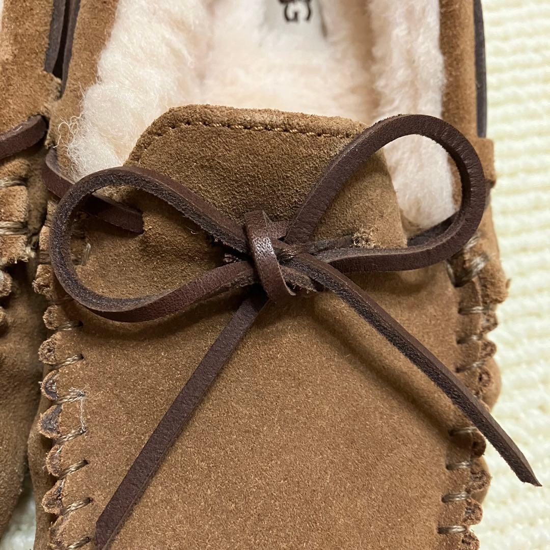【美品】UGG DAKOTA モカシン 23cm チェスナット ふわふわボア